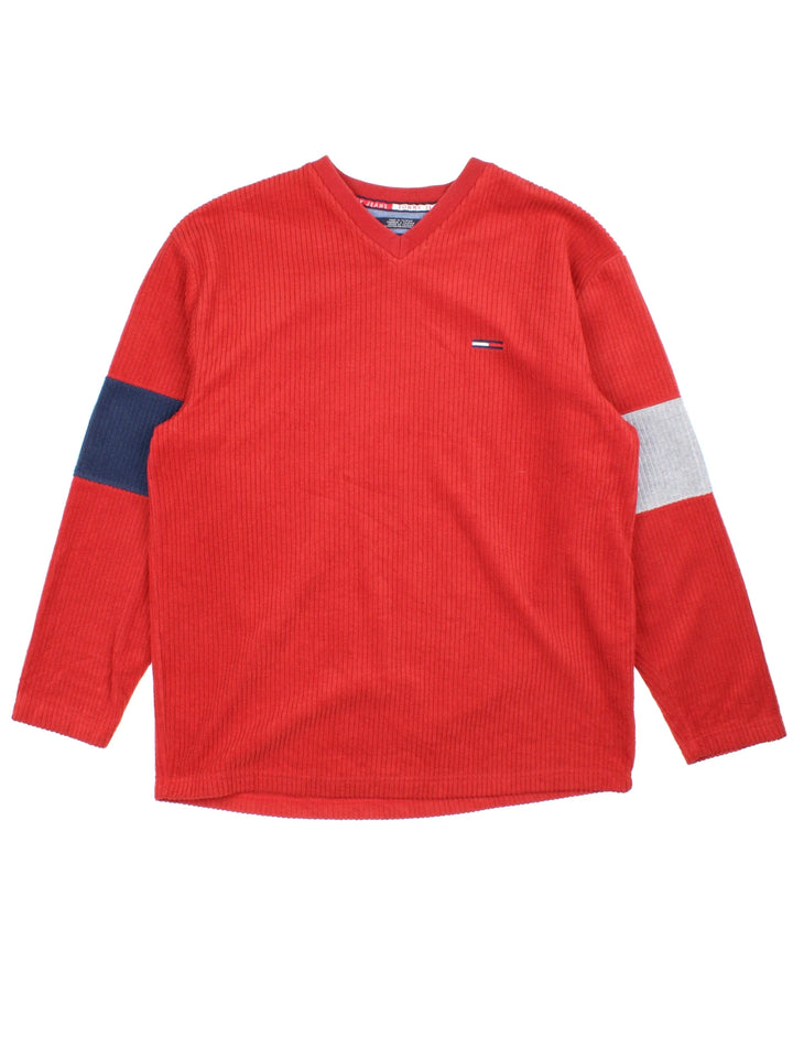 Vintage Tommy Hilfiger Fleece in a red colourway. V neck, with contrast arm detail, and has the logos embroidered on the front and back.