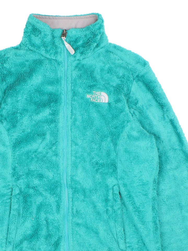 The North Face Osito Fleece in a blue colourway. Full zip with two pockets and small classic logo on the front.