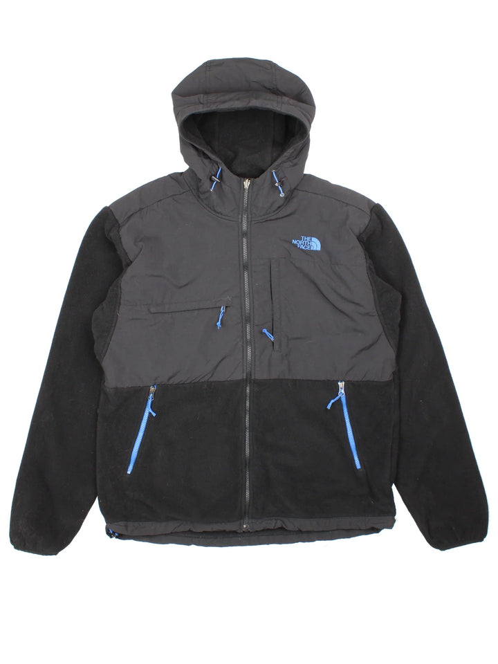 Vintage The North Face Denali Hooded Fleece in a black colourway. Zips up and has multiple pockets, and the logo embroidered on the front and back.