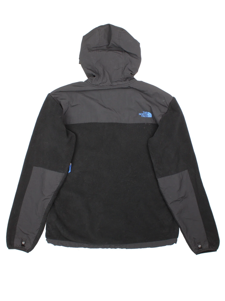 Vintage The North Face Denali Hooded Fleece in a black colourway. Zips up and has multiple pockets, and the logo embroidered on the front and back.