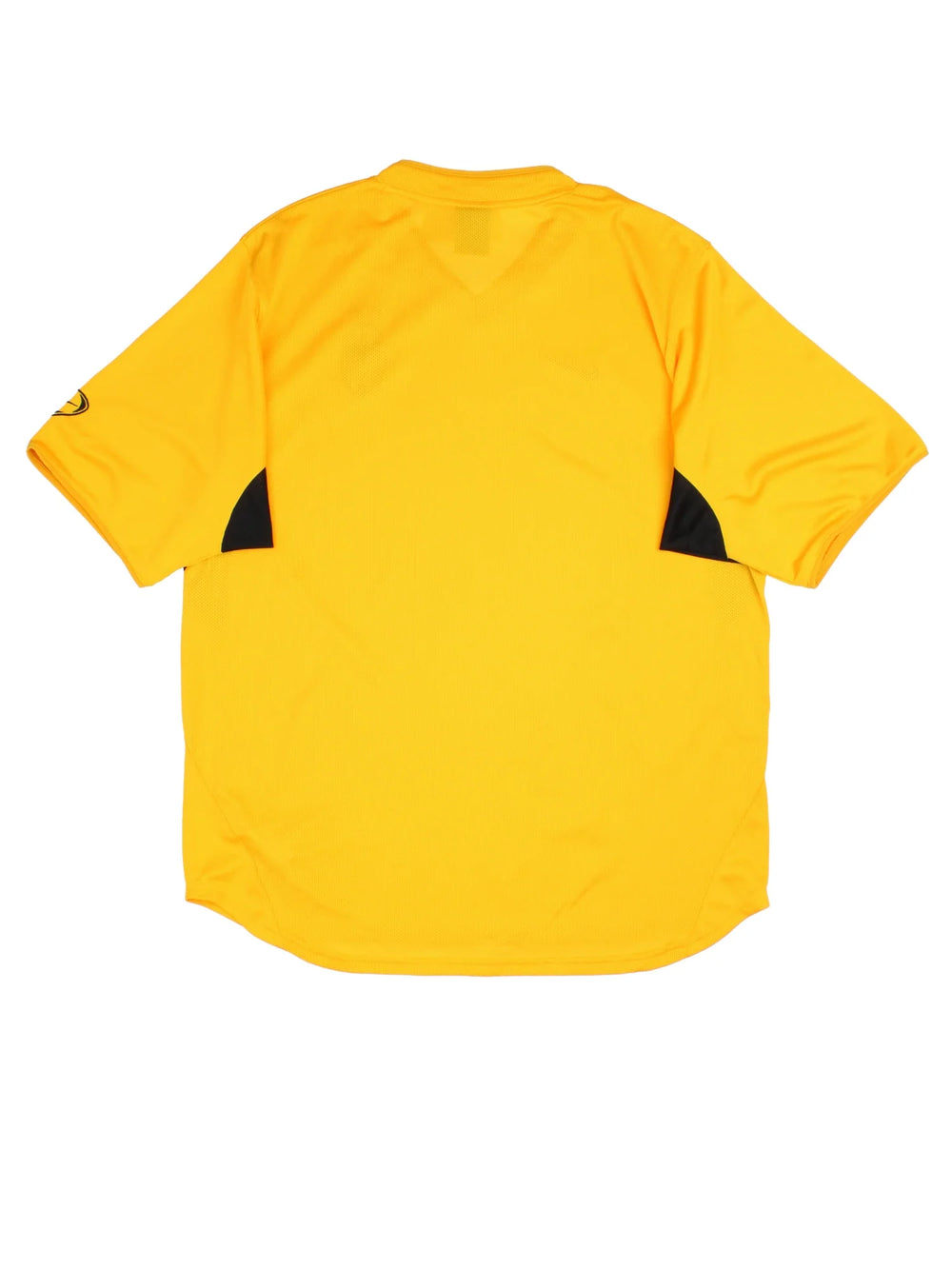 2003/04 Juventus Nike Training Top in a yellow colourway, features embroidered logos and badge on the front, black detailing under arms and small logo on the sleeve.