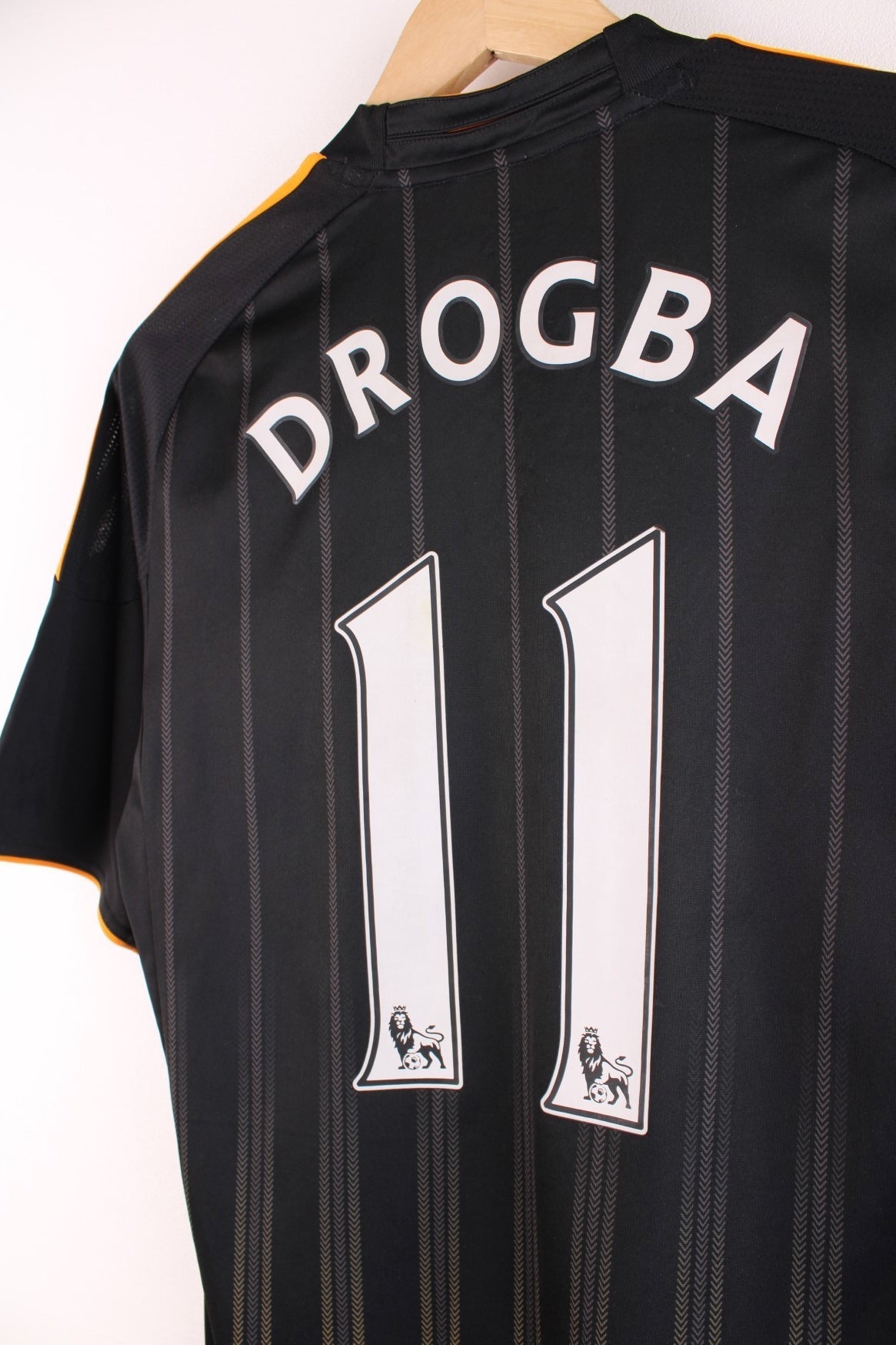チェルシー 2010/2011 ドログバ　サイズ M CHELSEA ADIDAS 2010/2011 FOOTBALL SOCCER AWAY JERSEY #11