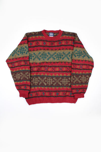 Vintage Woolrich jumper in red and green Fair Isle design, made from 100% wool.   good condition  Size in Label:  Mens XL