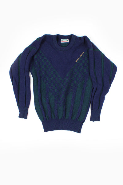 Vintage navy blue and green knit jumper with embroidered Benson& Hedges logo on the chest. 100% wool, made in Scotland by Wolsey.  good condition  Size in Label:  40/ 50 - Measures like a mens S