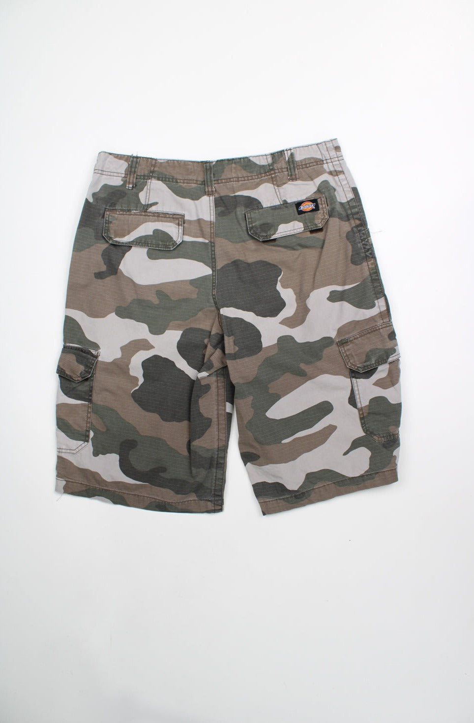 Dickies Camo Shorts (Size L)