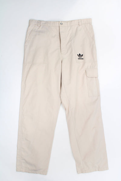 Vintage 90's Adidas trousers with embroidered logo on the pocket and multiple pockets