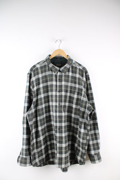 Pendleton forest green plaid wool button up shirt with chest pocket and elbow patches