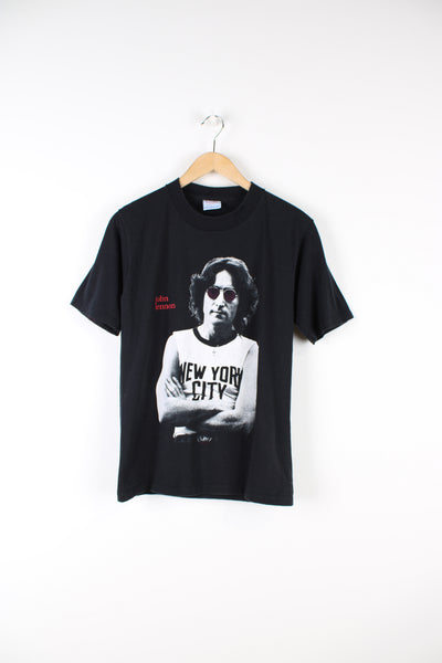 Vintage 1996 John Lennon t-shirt with single stitch hem. Features print on  the front and the back.  good condition  Size in Label:   Mens S - Measures more like a mens XS