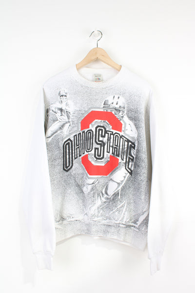 Vintage fruit and loom  Ohio State Buckeyes University Football Sweatshirt with embroidered spell-out across the front.