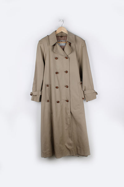 Vintage Aquascutum cream button up trench coat with belt   good condition - some light marks on the back (see images)  Size on Label:  8 - Mens size L
