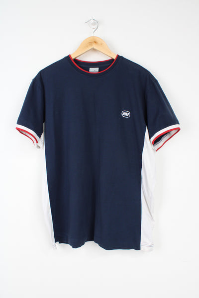 00s Nike navy blue and white t-shirt with embroidered small logo on the chest 