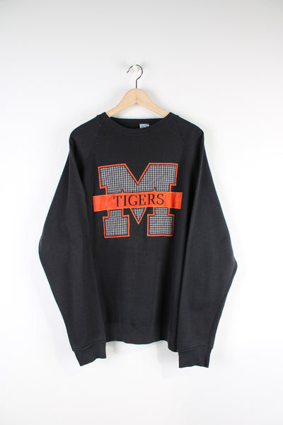 Vintage hand made Missouri Tigers black sweatshirt with embroidered/ applique team logo on the chest. Sweatshirt made by Discus Athletics. good condition - black slightly faded with some light bobbling in places.  Size in Label:  Mens XL