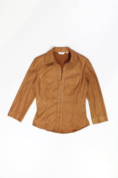 Vintage Y2K Next brown faux suede shirt. Features 3/4 length sleeves, contrast stitch detail and closes with hook and eye fastenings down the front. Made from slightly stretchy material.  good condition  Size in label:   UK 10 (M)