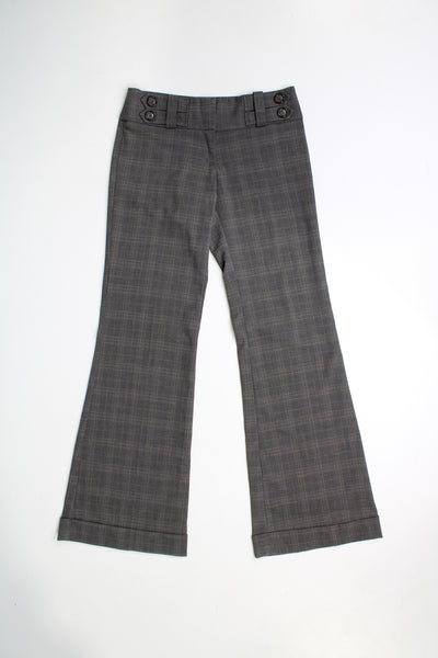 Y2K Bay low rise, grey check print, flared trousers. Features sailor style buttons on the waistband. good condition   Size in Label:  Womens 6 (XS)