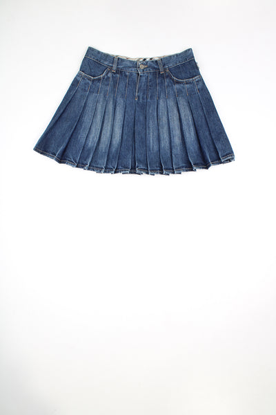 Vintage Y2K low rise pleated denim mini skirt by Burberry. Could be worn mid or low rise depending on measurements.  good condition  Size in label:   Womens 8 (S)