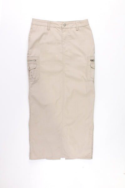 Vintage Y2k style tan cargo maxi skirt with zip up pockets on the side   good condition- faint mark on the front (see photos)  Size in Label:  10 (S)
