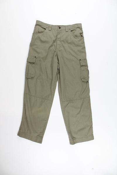 Timberland Performance Cargo Trousers in a tanned colourway, multiple utility style pockets, and has the logo embroidered on the back.
