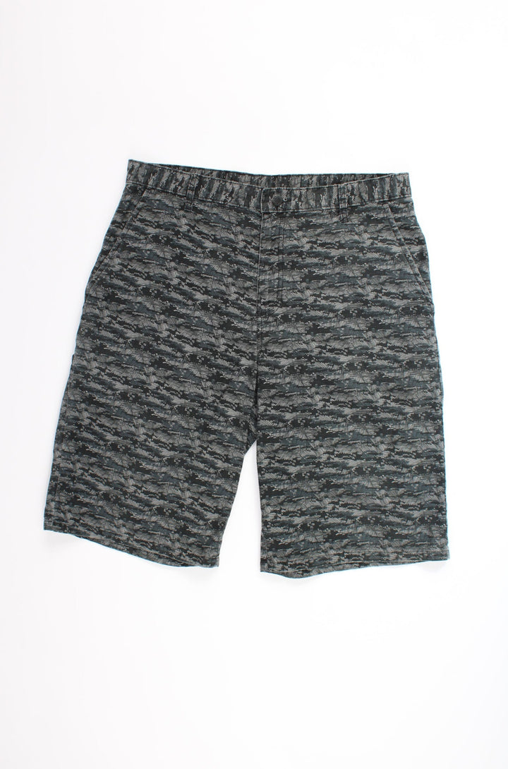 Black and grey all over leaf print Dickies cotton shorts with logo on back pocket