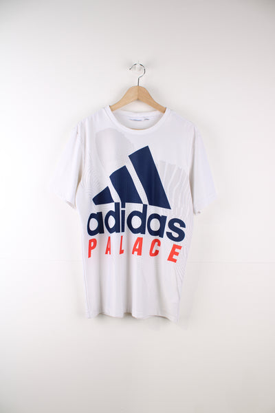 Adidas x PALACE on court interview t- Shirt in white. Features printed logo on the chest and back. good condition - some slight greying to the white fabric and small mark on the neck (see photos) Size in Label: No Size Label - Measures like a Mens S