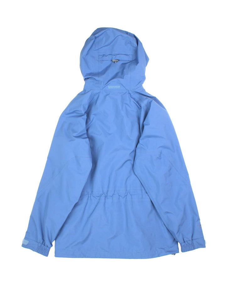 Berghaus Gore-Tex Jacket in a blue colourway. Zips up and has side pockets, mesh lining, hooded, and has the logo embroidered on the front.