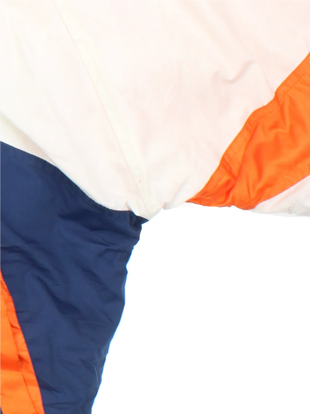 90's Chicago Bears Pro Player Jacket in a white and blue colourway with orange detailing. Full zip up and two pockets on the front with large team logo on the front and sleeves with larger logo and graphic across the back.
