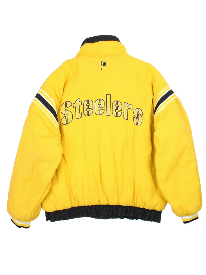 Pittsburgh Steelers NFL Pro Player Jacket in either a black or yellow reversible colourway options. Full zip with double pocket and classic steelers logo on the front and back.