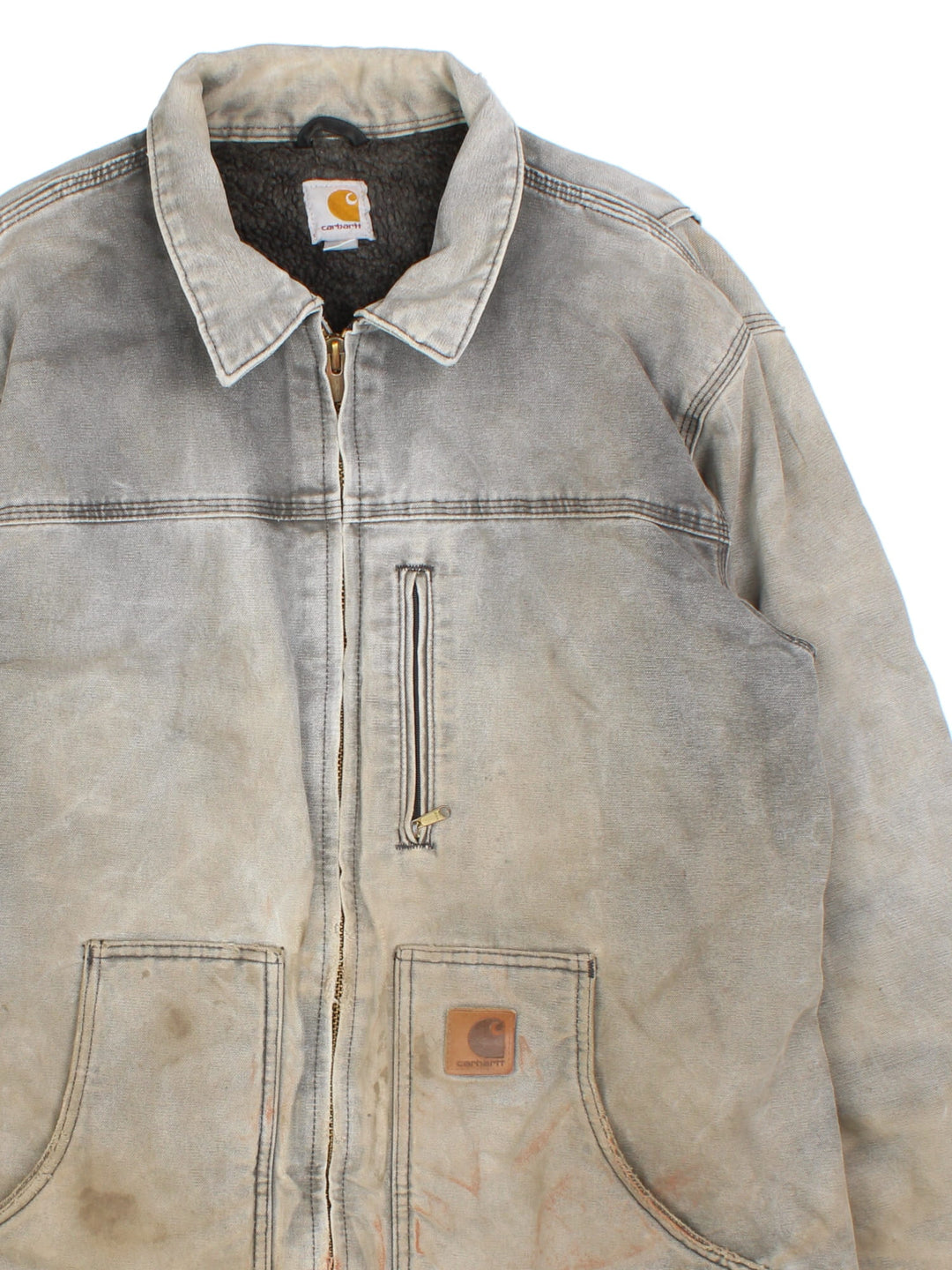 Carhartt Workwear Jacket in a grey colourway. Full zip with multiple pockets,small classic logo on the front and fleece lining. 