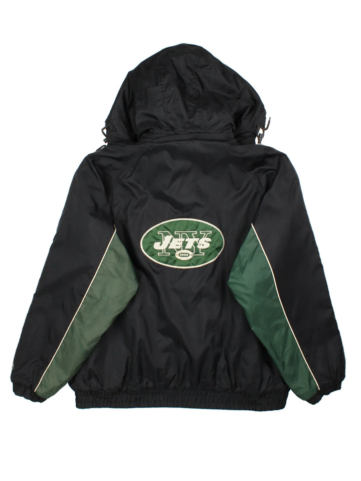 NFL New York Jets Reversible Jacket in a black/green colourway. Zips up with side pockets, elasticated cuffs and hem. Logos embroidered on front and back.