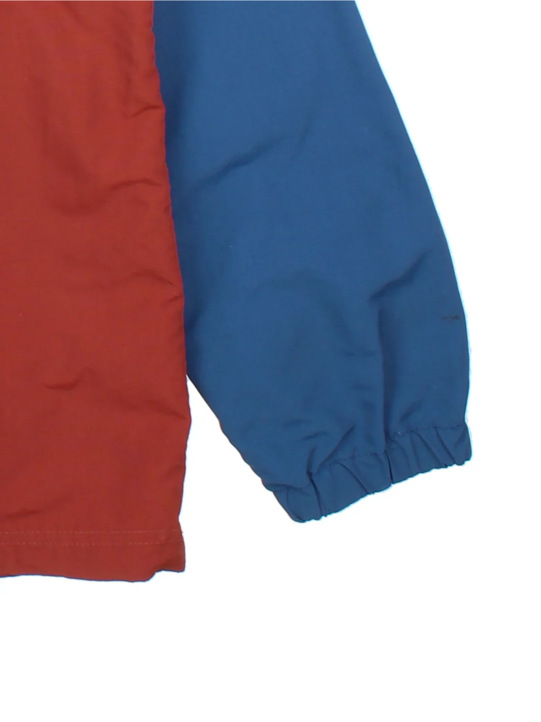L.L Bean Windbreaker in a green/blue colourway. Hooded with 1/4 zip fastening, large front pocket and embroidered branding on the front.