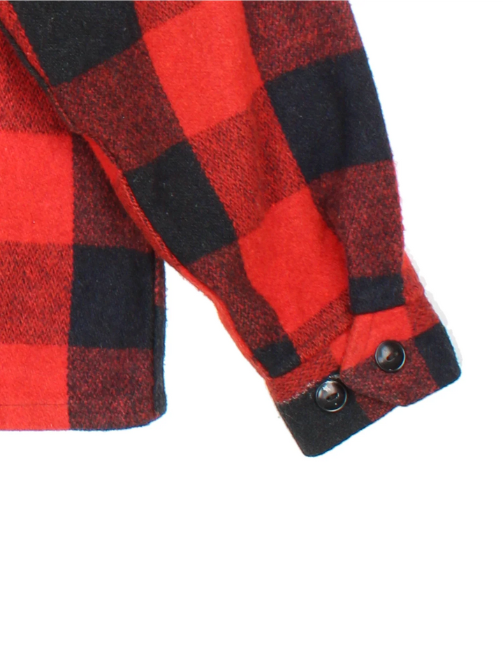 Vintage Sheraton Woollen Flannel Jacket in a red and black colourway with full zip up and multiple pockets. All over plaid patterning.