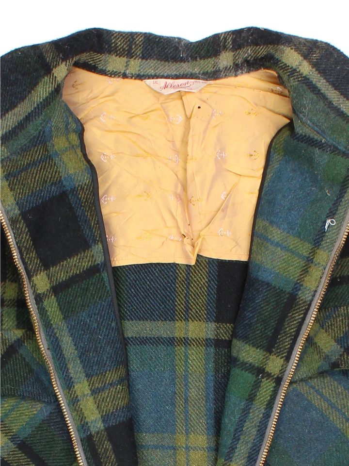 Vintage 70's Allesons CPO Jacket in a green colourway. Zip fastening, with front pockets and branded zipper.