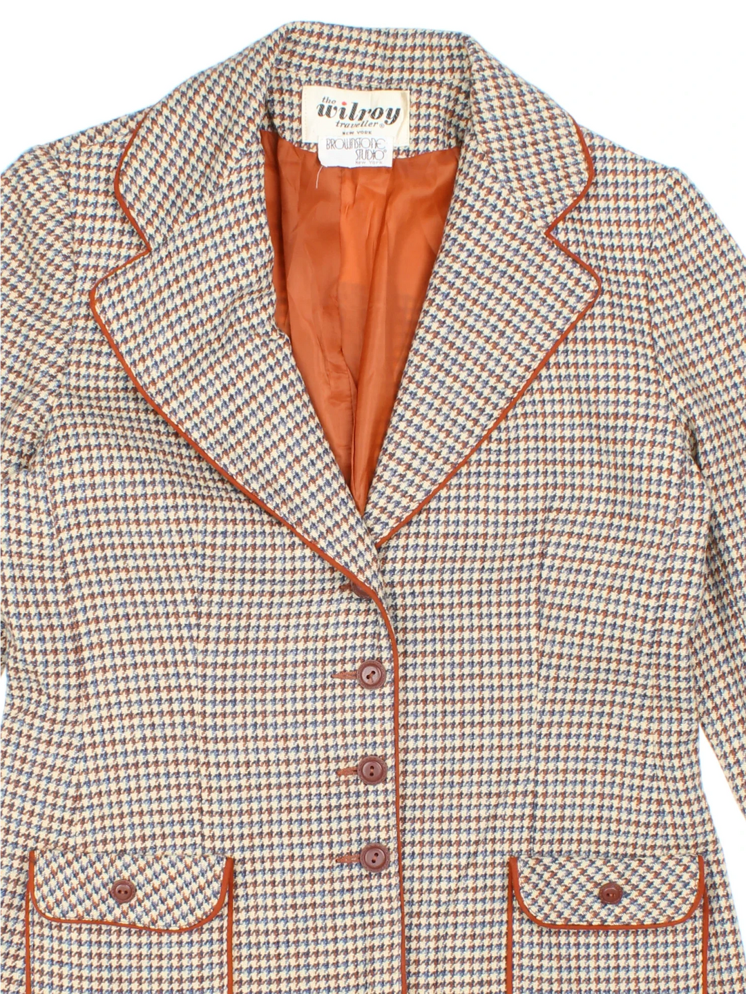Vintage 1970's Brownestone Studio Wool Blazer in a brown colourway. Buttons up and has front patch pockets, fully lined.