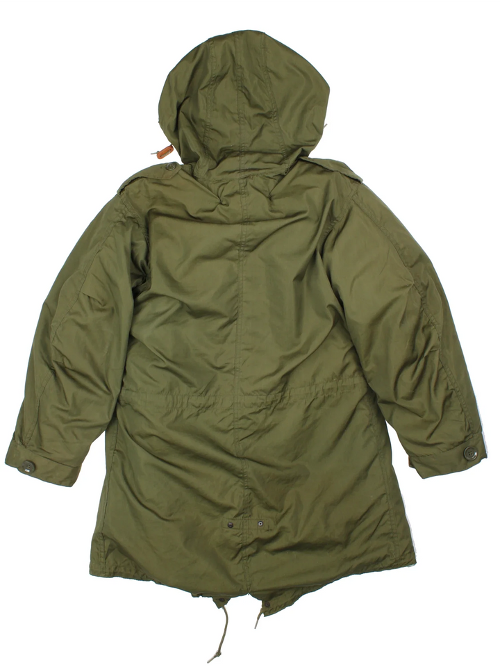 Vintage 2 in 1 Parka in a green colourway. Hooded, with zip up fastening, side pockets and removable sheep skin lining.
