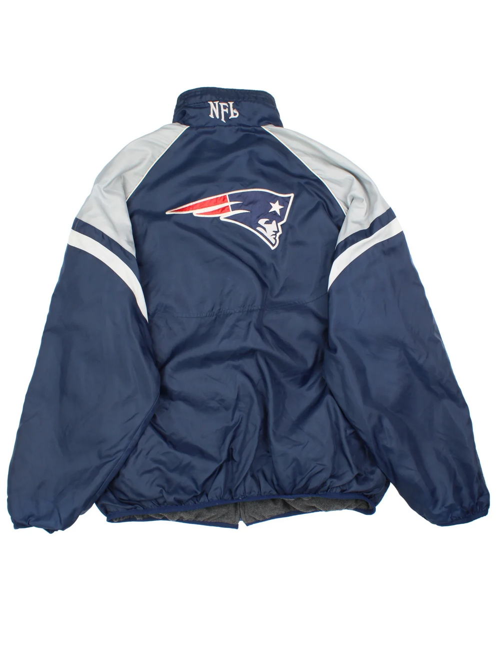 New England Patriots NFL Reversible Jacket in either a blue jacket colourway or grey fleece option. Zips up and has side pockets, and has the team logo embroidered on the front and back.