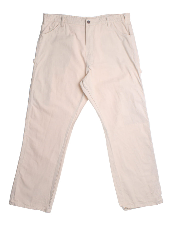 Dickies Carprenter Jeans in white colourway with multiple pockets and embroidered logo on back.