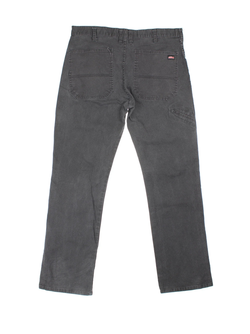 Dickies Jeans in black colourway with multiple pockets and the logo embroidered on the back.