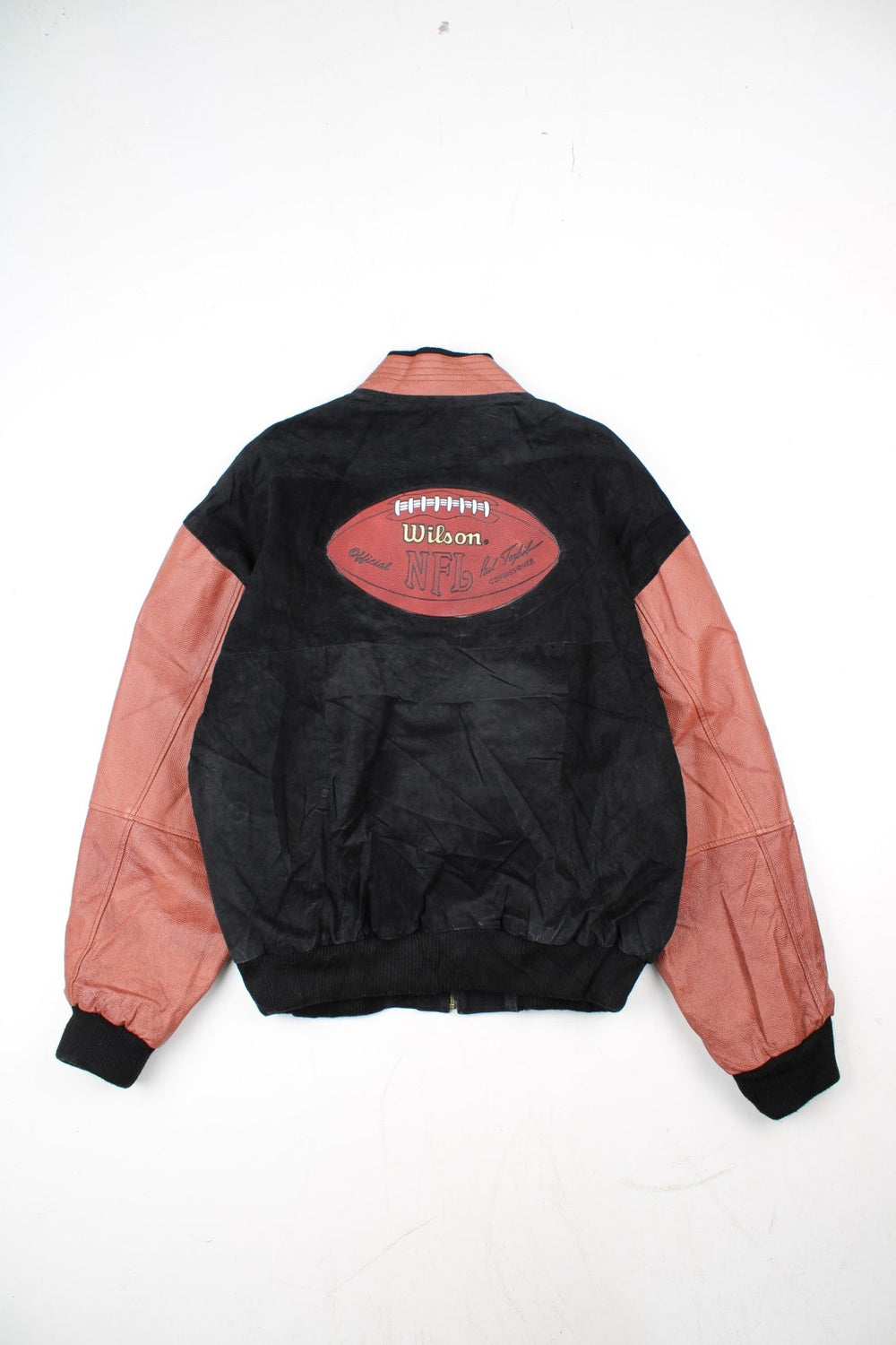Vintage Wilson Super Bowl Bomber Jacket in a black/brown colourway. Zip up with side pockets and branded back logo. Contrast elasticated cuffs and hem.