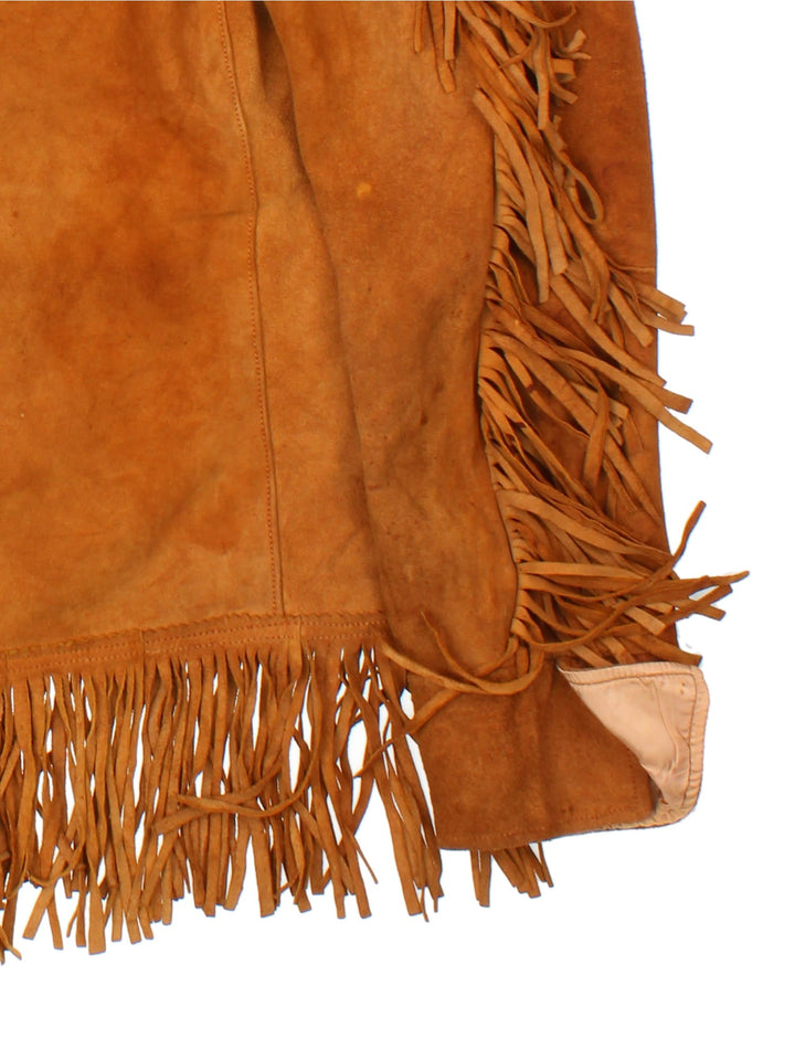 Vintage 60's Western Style Fringe Jacket in a brown colourway. Button down front with double pocket and open collar.