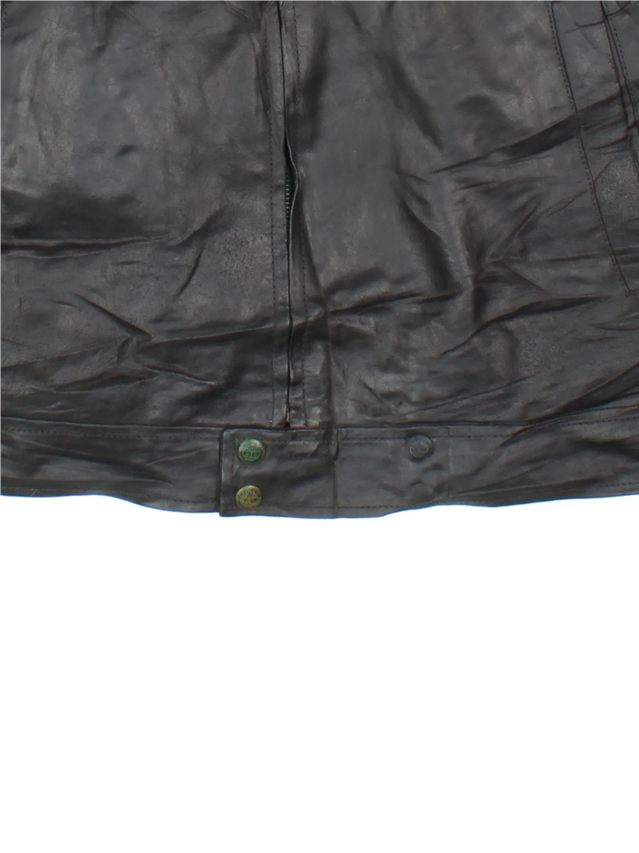 Timberland Leather Jacket in a black colourway. Zips up and has multiple pockets.