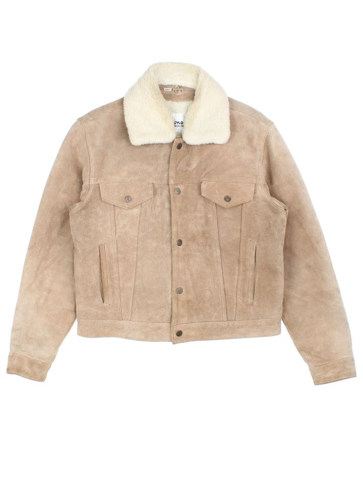 Vintage Wilson Suede Leather Sherpa Jacket in a brown colourway. Zips up and has multiple pockets, and sherpa lining and big collar.