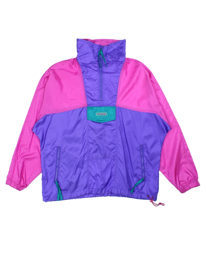  90's Columbia Windbreaker Jacket in a pink colourway. 1/4 zip fastening and has large front pocket. Drawstring hem and has the logo embroidered on the front.
