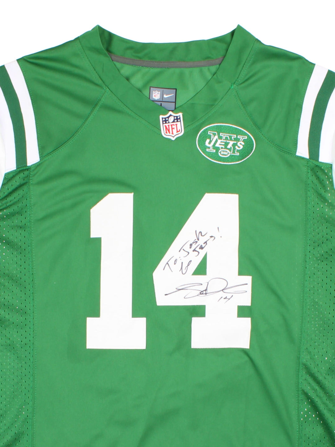 New York Jets Signed NFL Jersey in the green and white home kit colourway, features embroidered logos and badge on the front, and on the back has Darnold number 14 on the back.