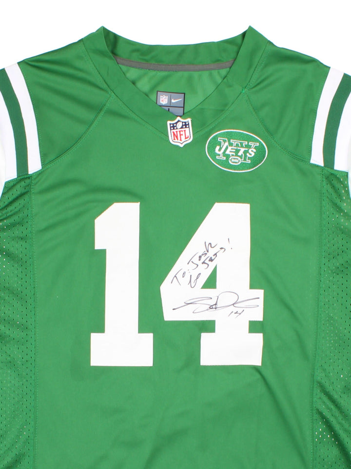 New York Jets Signed NFL Jersey in the green and white home kit colourway, features embroidered logos and badge on the front, and on the back has Darnold number 14 on the back.