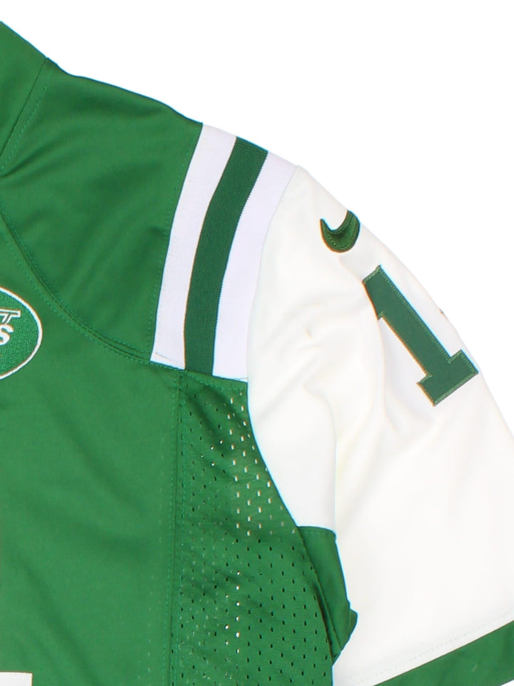 New York Jets Signed NFL Jersey in the green and white home kit colourway, features embroidered logos and badge on the front, and on the back has Darnold number 14 on the back.