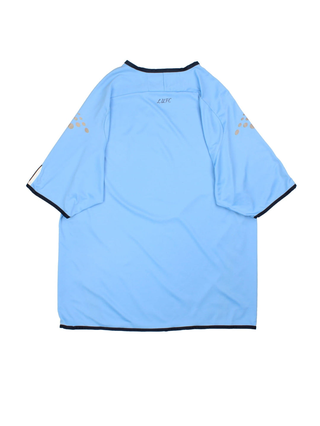 Vintage Leeds United 2004/05 Football Shirt in the blue away kit colourway, features embroidered logos and badge on the front.
