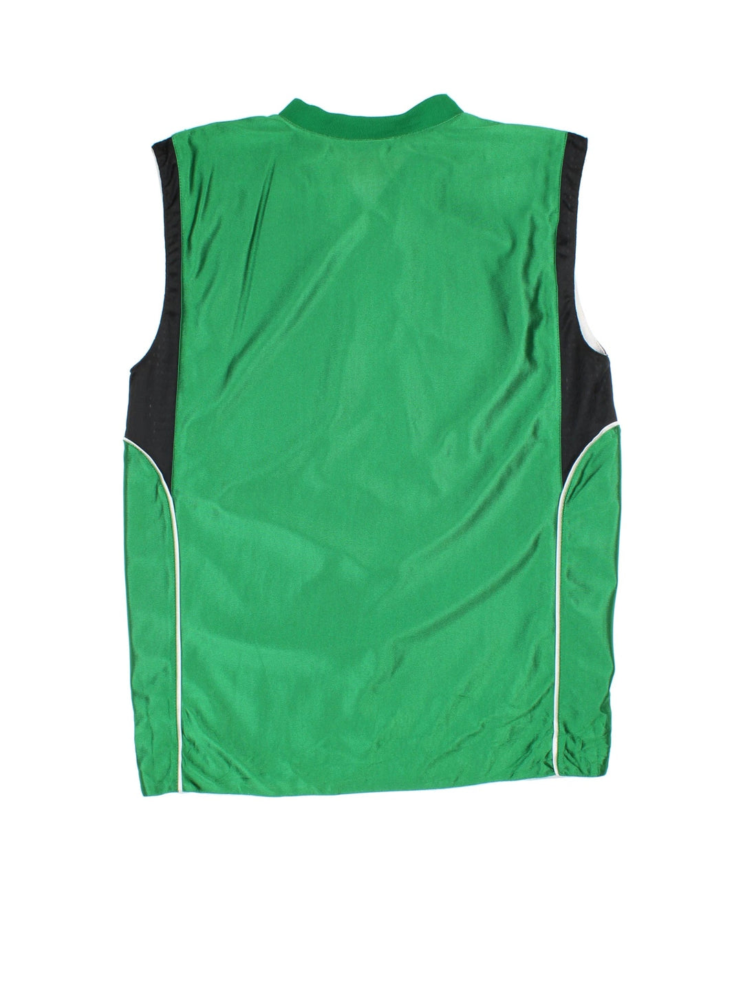 Boston Celtics Nike Reversible Jersey in green and white colourway options, features embroidered Nike swoosh and badge on the front.