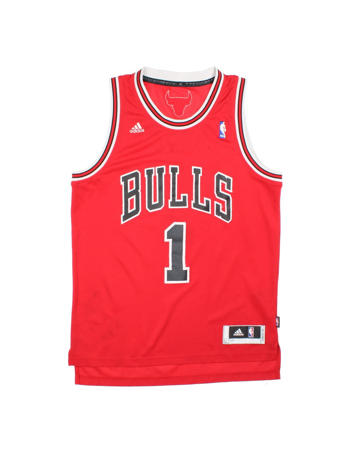 Chicago Bulls Adidas NBA Jersey in red colourway, features embroidered logos and badge on front and back.