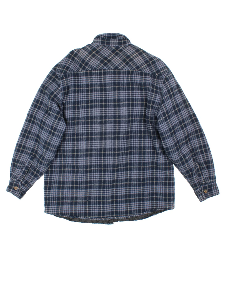 Levi Strauss Flannel Jacket in a blue colourway. Buttons up and has double chest pockets and insulated with a quilted lining.