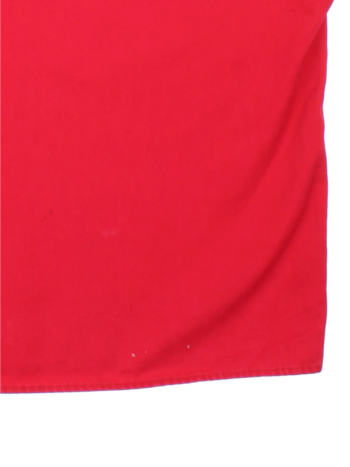 Ben Davis Work Shirt in a red colourway, half zip and has double chest pockets with the logo embroidered on the front.