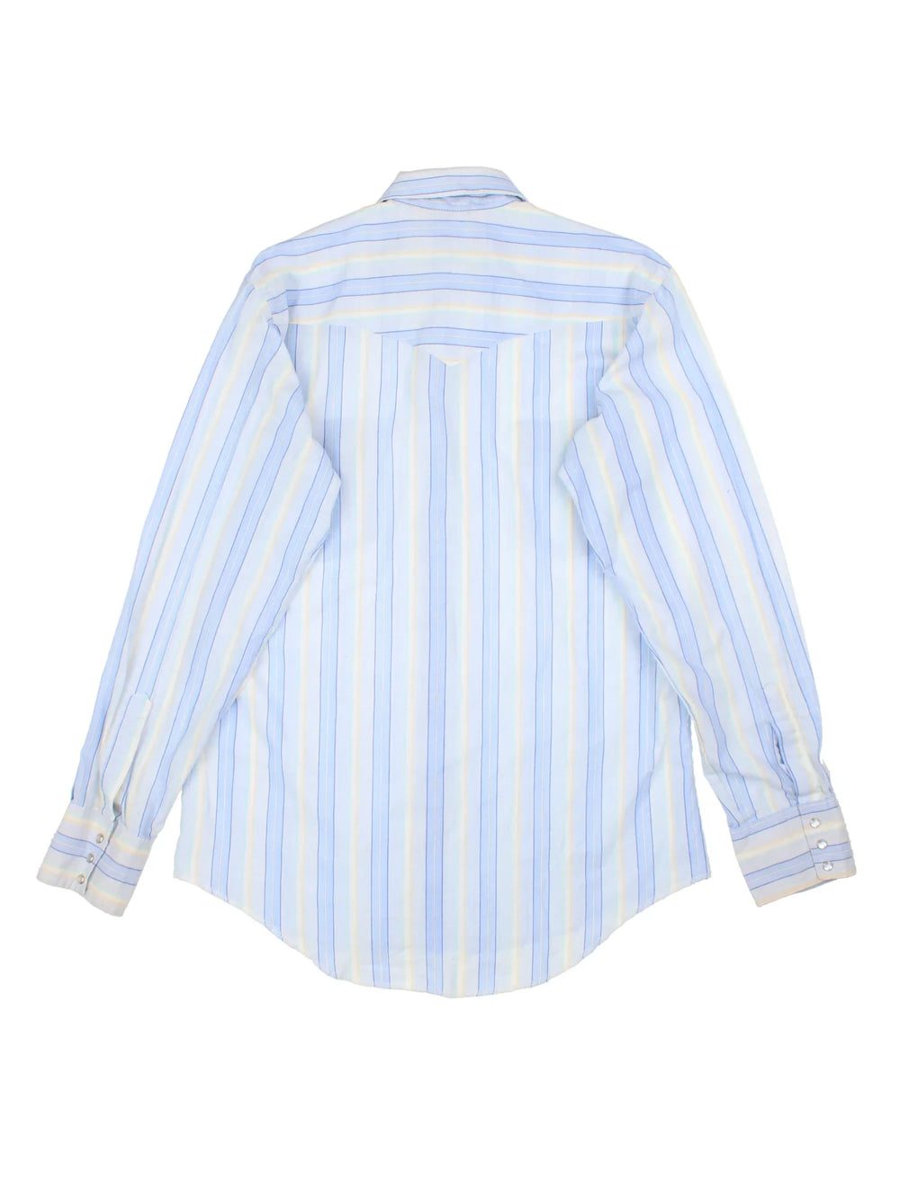 Wrangler Western Shirt in a blue and white colourway, button up and has double chest pockets.